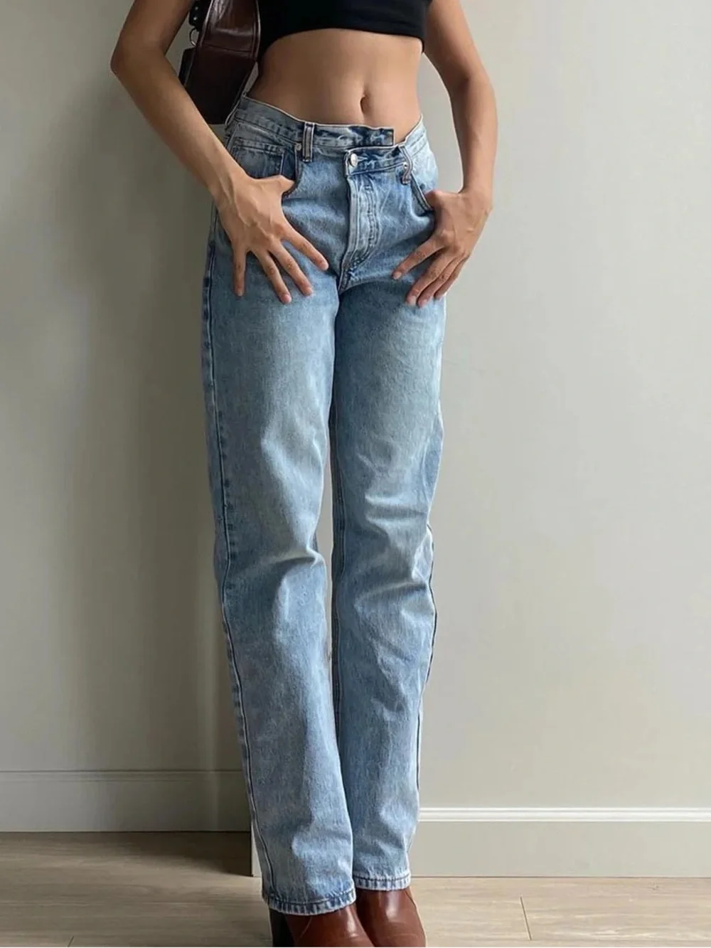 Women’s Mid Rise Jeans - Picture 1 of 5